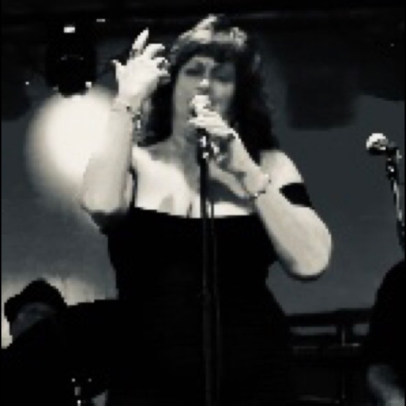 Meet your Posher, Belisa - Picture 2 of 2